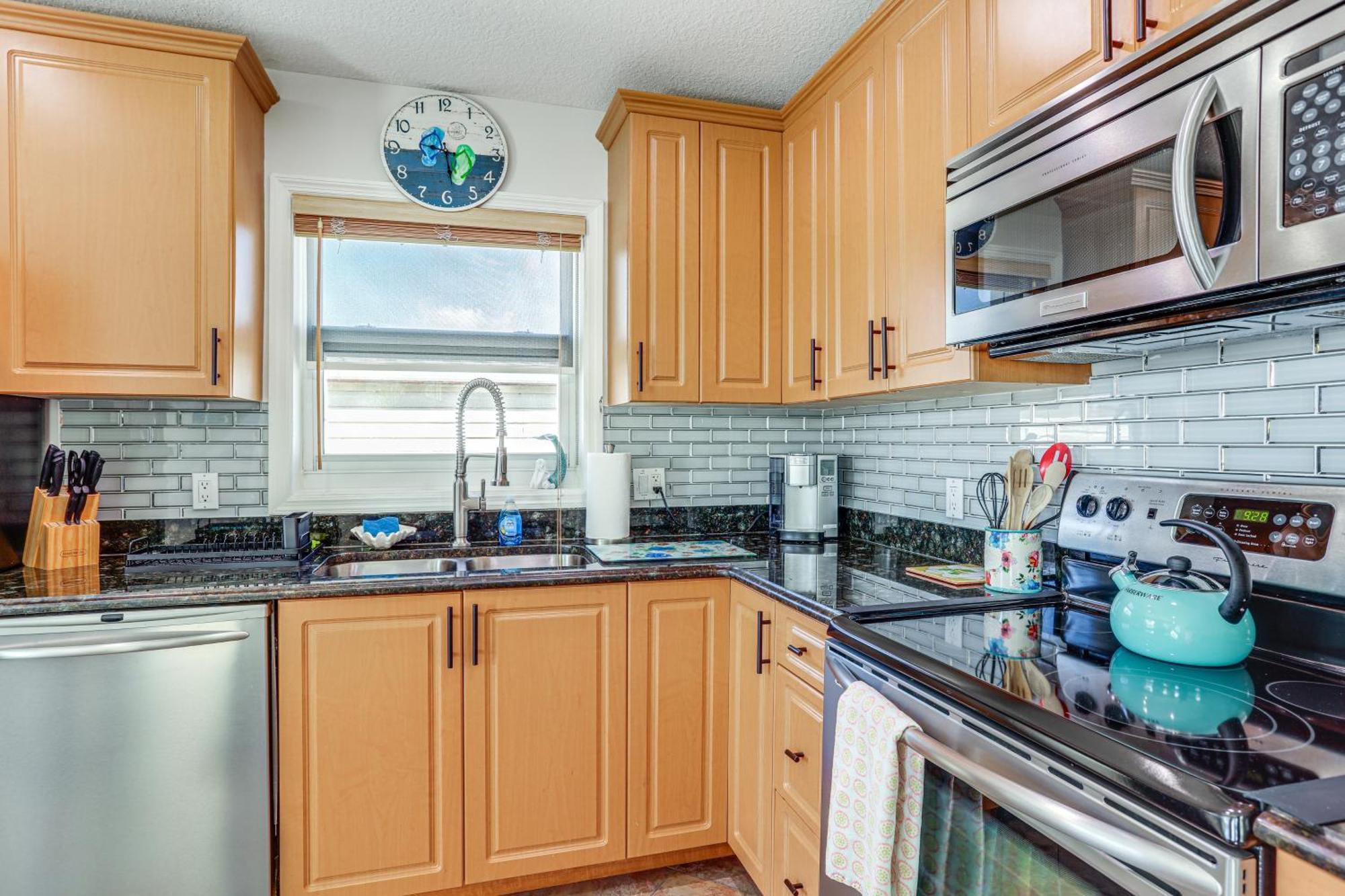 South Hutchinson Island Cottage With Beach Access! Jensen Beach Exterior photo