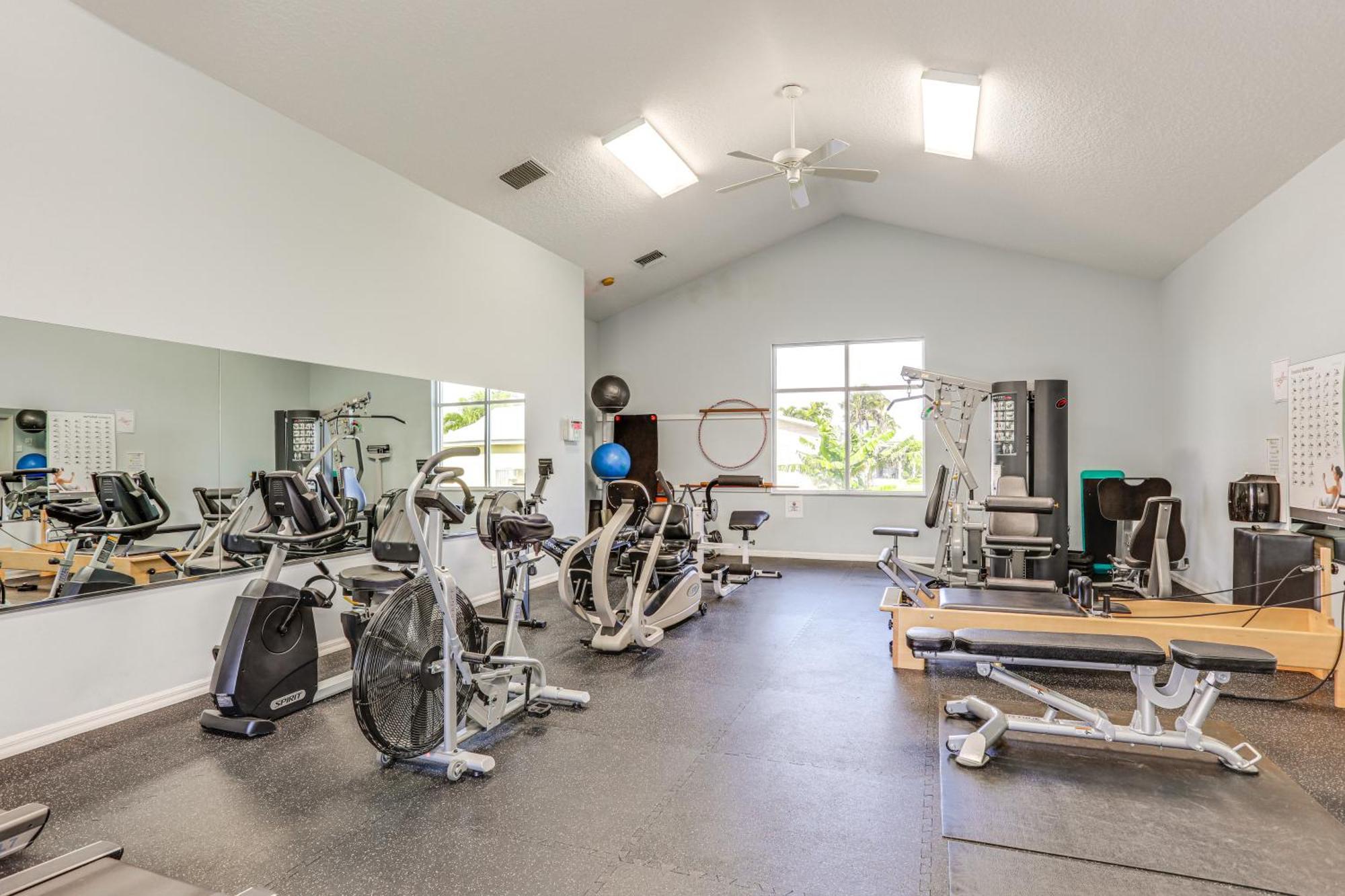 South Hutchinson Island Cottage With Beach Access! Jensen Beach Exterior photo